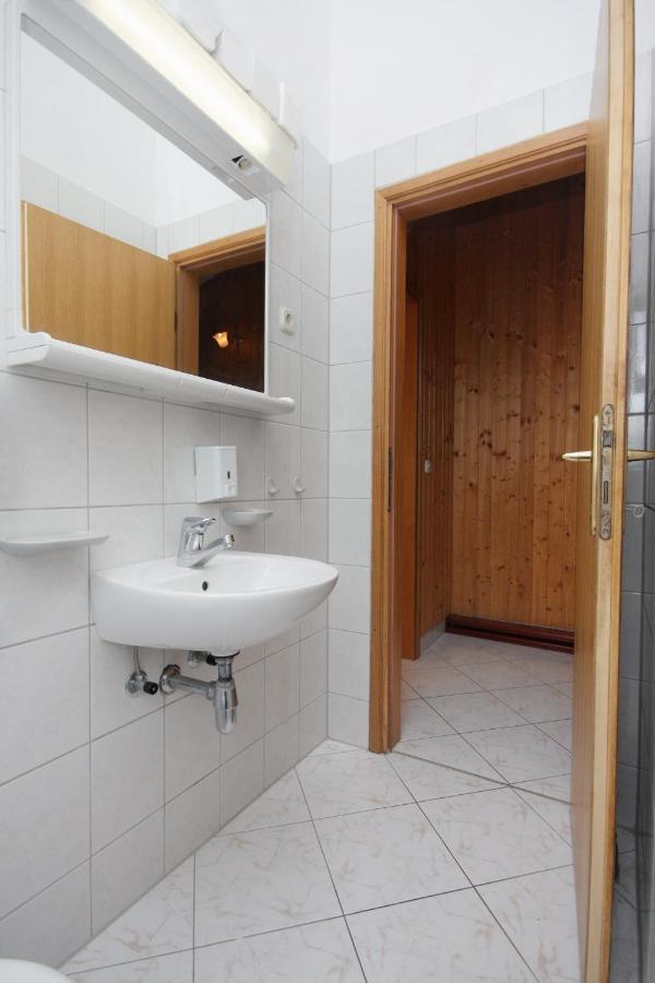 Apartment Pisak 5975D Exteriör bild